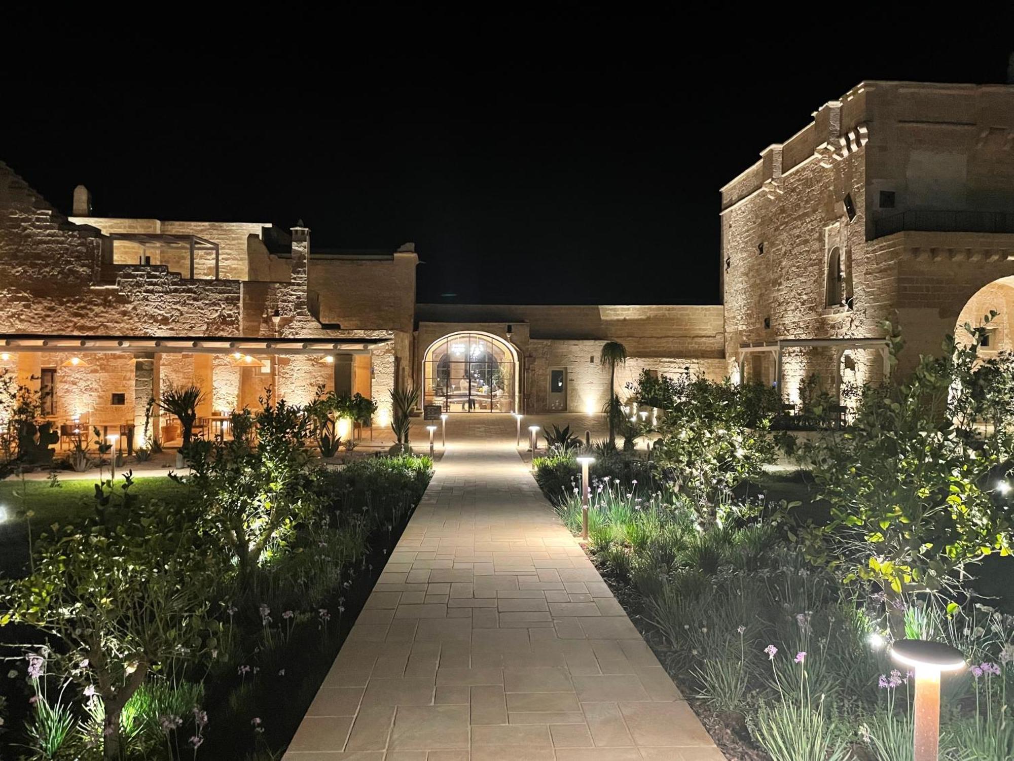 Masseria Donna Menga - The Leading Hotels Of The World Торре-Лапілло Екстер'єр фото