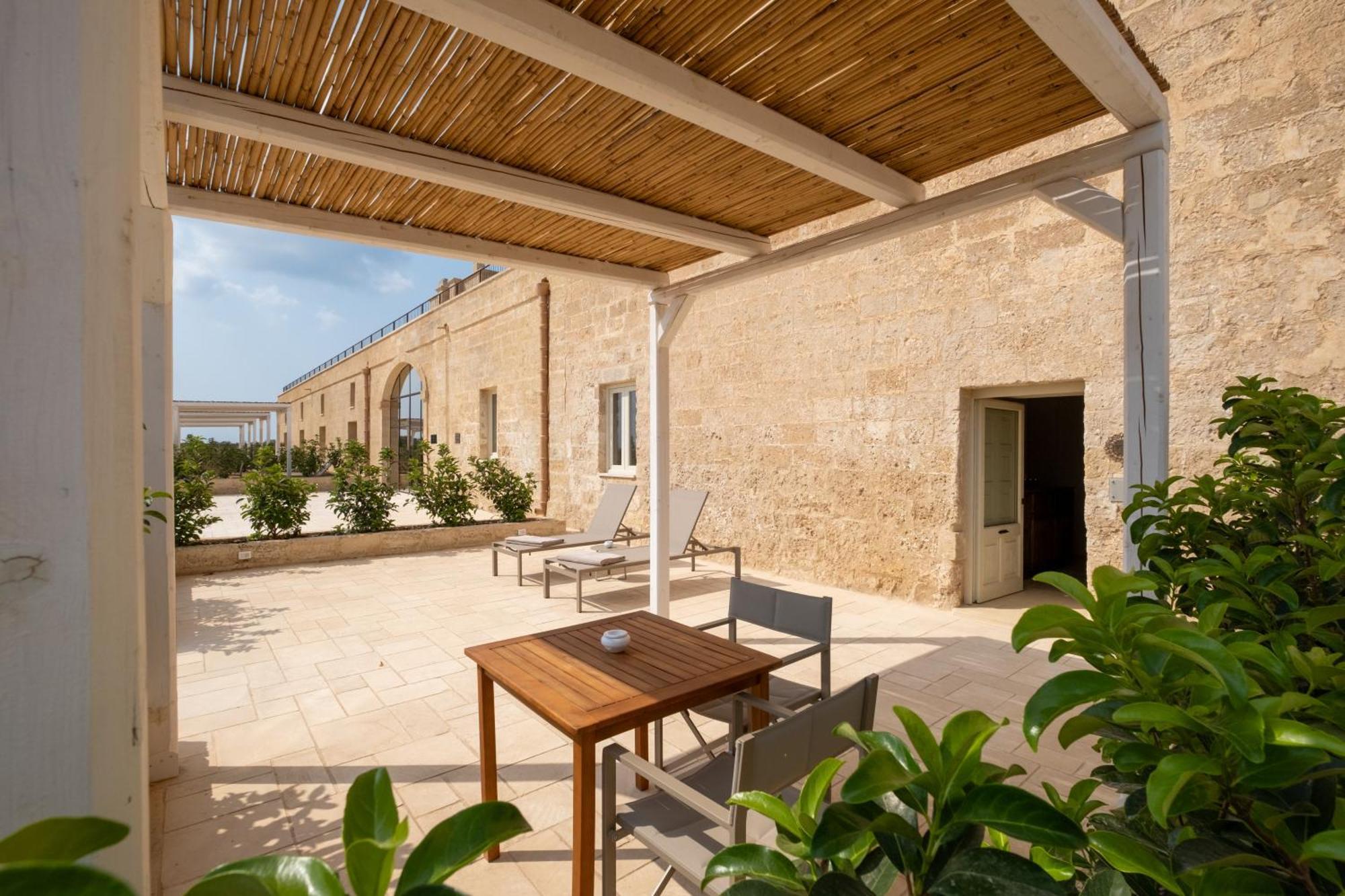 Masseria Donna Menga - The Leading Hotels Of The World Торре-Лапілло Екстер'єр фото