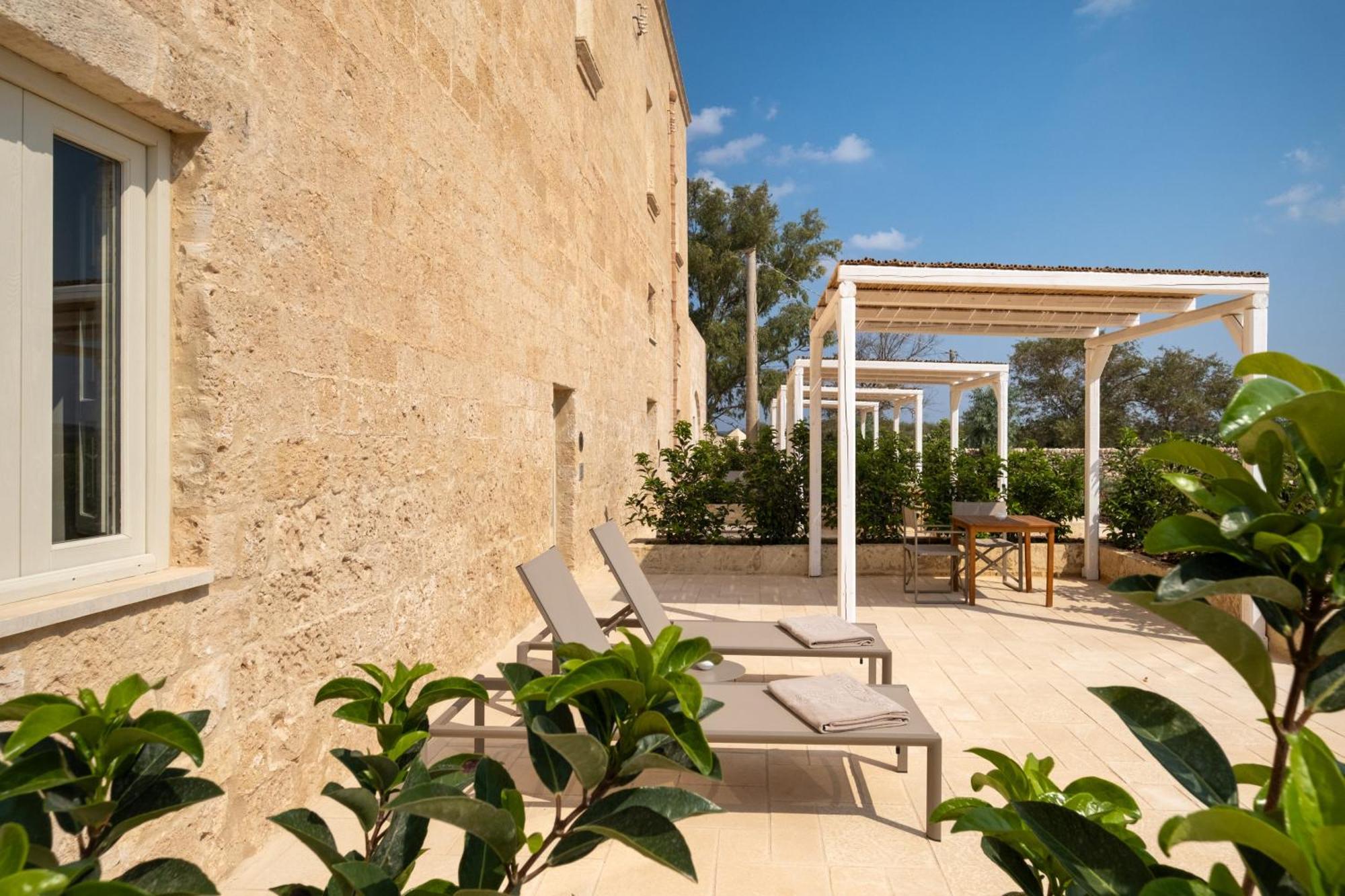 Masseria Donna Menga - The Leading Hotels Of The World Торре-Лапілло Екстер'єр фото