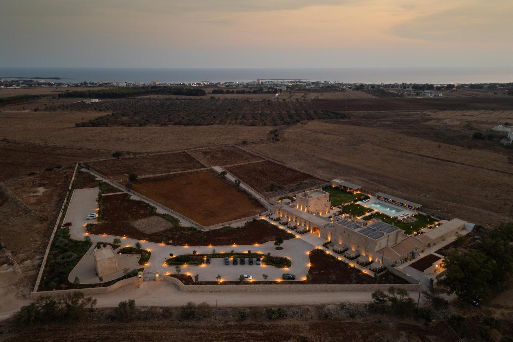 Masseria Donna Menga - The Leading Hotels Of The World Торре-Лапілло Екстер'єр фото